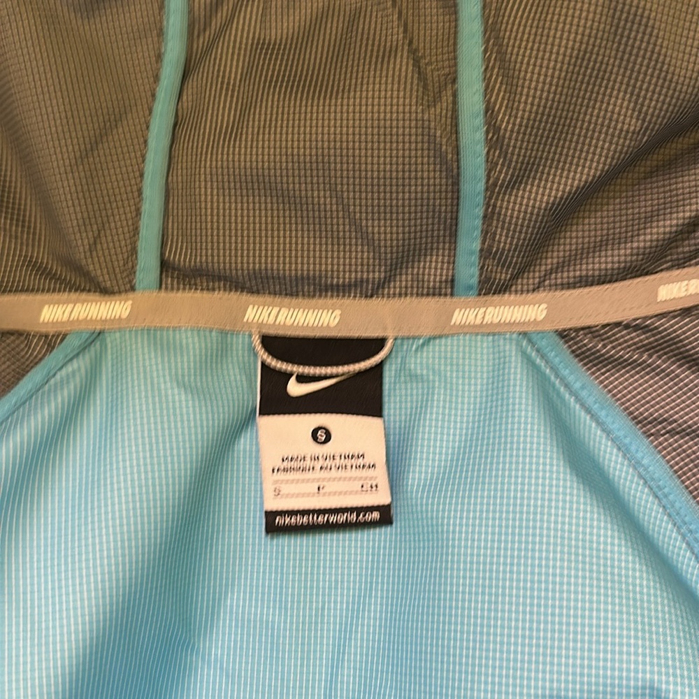 Nike Nylon Jacket - Picture 6 of 9